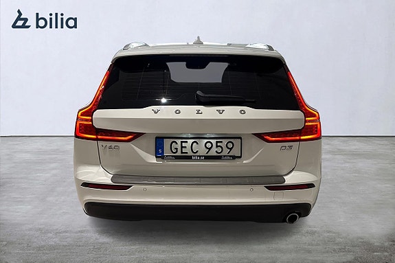 Volvo V60 5 of 22