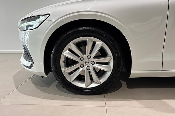 Volvo V60 17 of 22