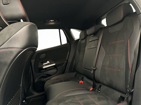 Mercedes-Benz EQA300 30 of 30