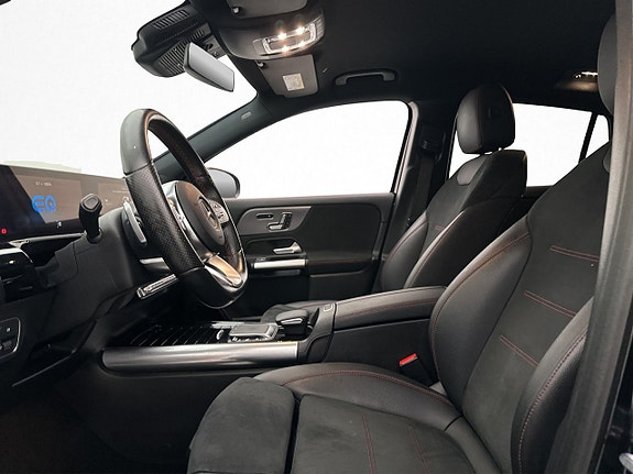 Mercedes-Benz EQA300 13 of 30