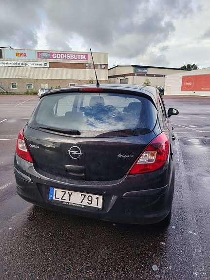 Opel Corsa 4 of 8