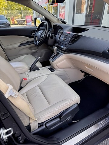 Honda CR-V 13 of 30
