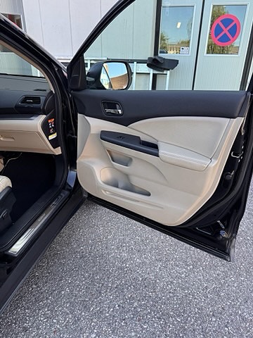 Honda CR-V 15 of 30