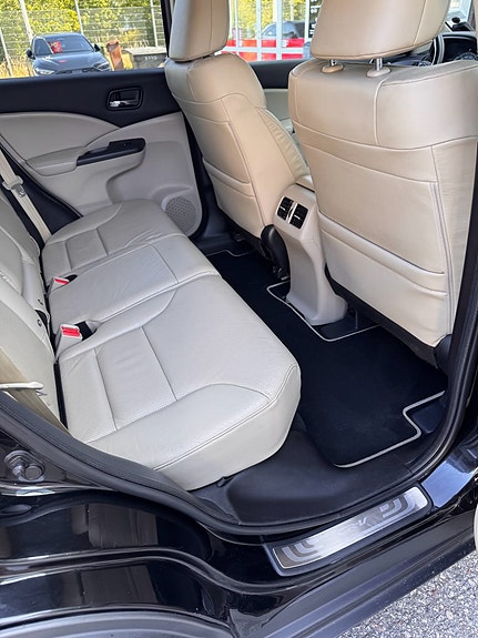 Honda CR-V 23 of 30