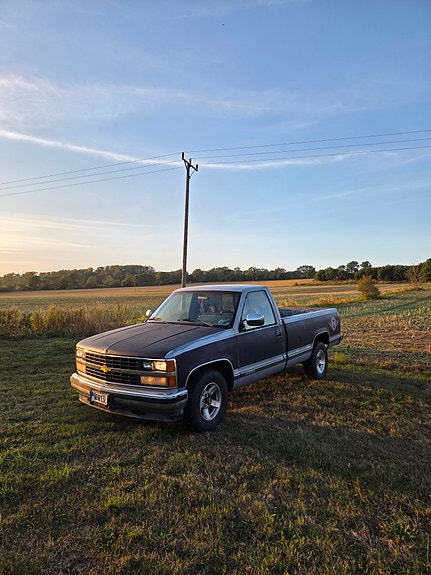 Chevrolet C1500 2 of 14
