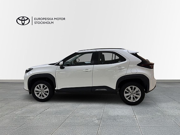 Toyota Yaris Cross 3 of 13