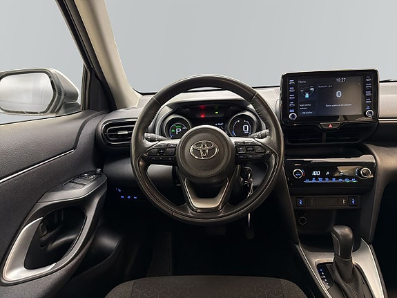 Toyota Yaris Cross 9 of 13
