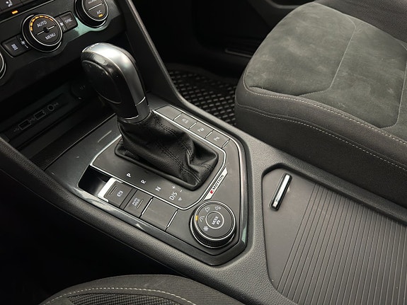 Volkswagen Tiguan 24 of 30