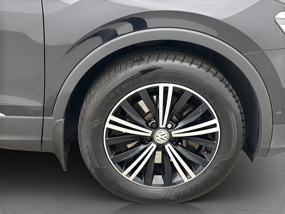 Volkswagen Tiguan 29 of 30