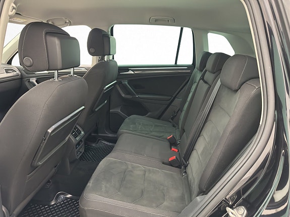Volkswagen Tiguan 17 of 30