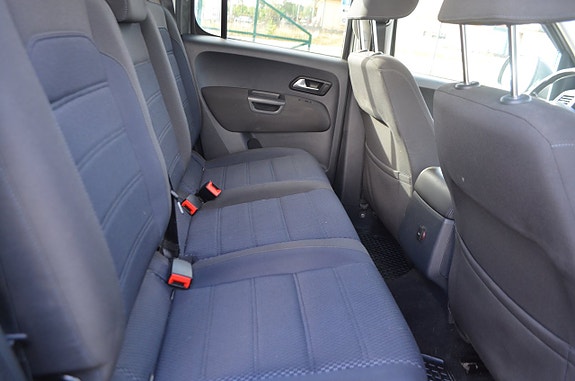 Volkswagen Amarok 16 of 19
