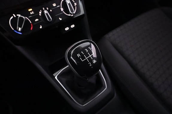 Volkswagen T-Cross 17 of 19