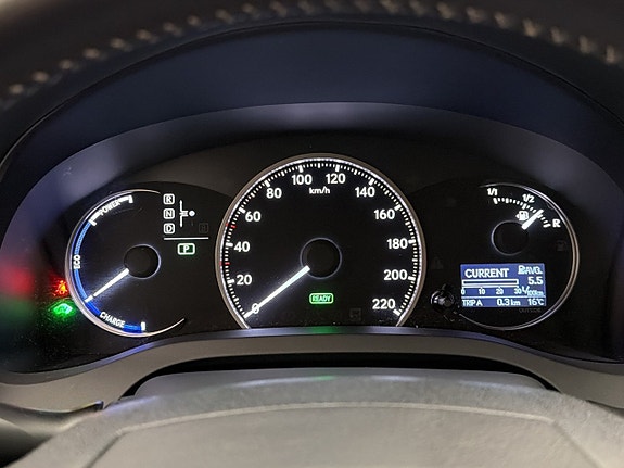 Lexus CT200h 27 of 30