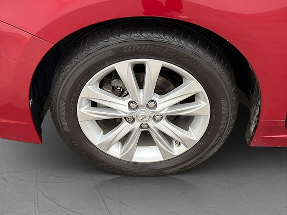 Lexus CT200h 29 of 30