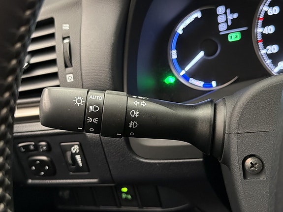 Lexus CT200h 25 of 30