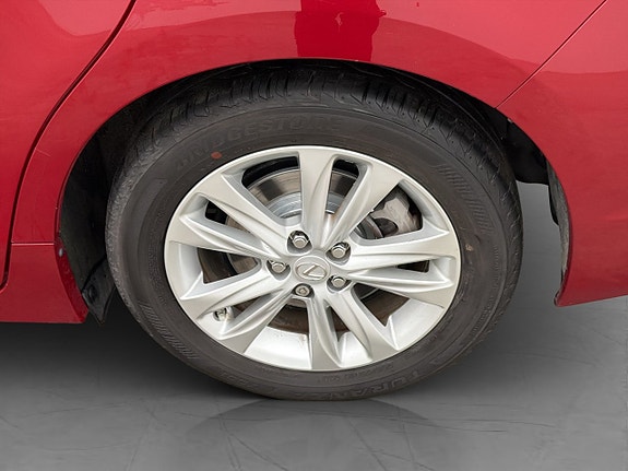 Lexus CT200h 30 of 30