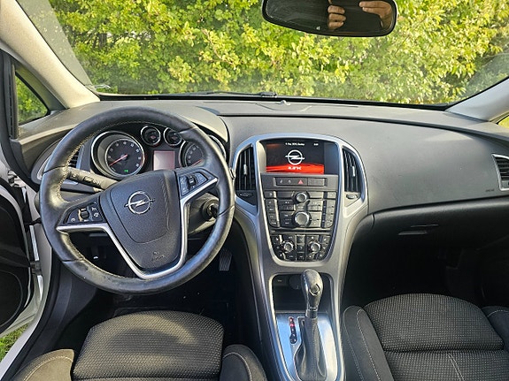 Opel Astra 6 of 10