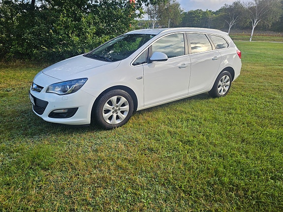 Opel Astra 2 of 10