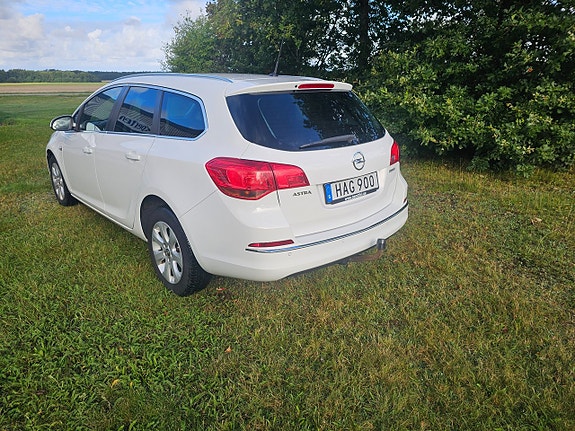 Opel Astra 4 of 10