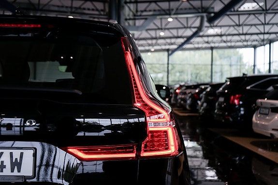 Volvo XC60 9 of 27