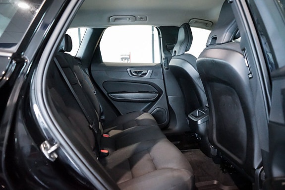 Volvo XC60 27 of 27