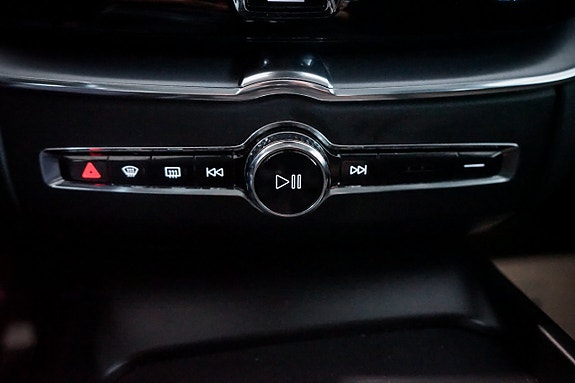 Volvo XC60 18 of 27