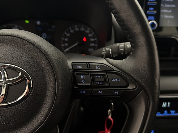 Toyota Yaris 19 of 26