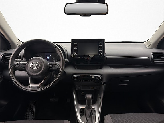 Toyota Yaris 11 of 26