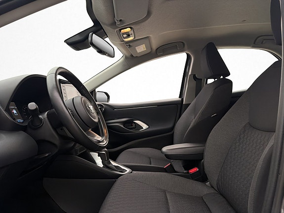 Toyota Yaris 13 of 26