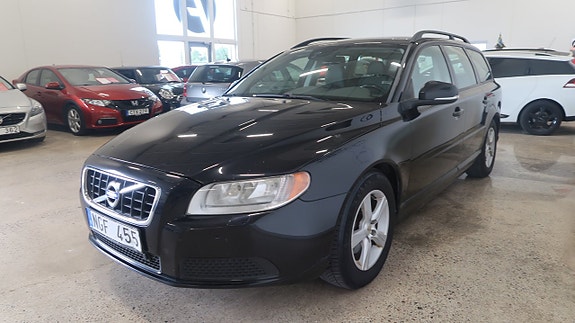 Volvo V70 7 of 17