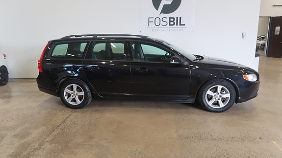 Volvo V70 3 of 17