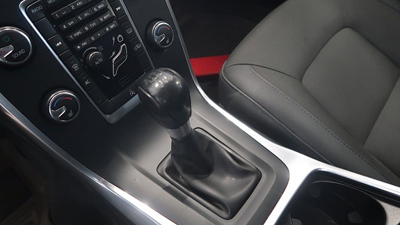 Volvo V70 12 of 17