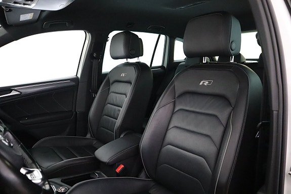 Volkswagen Tiguan 12 of 23