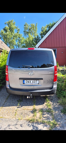 Hyundai H-1 9 of 10