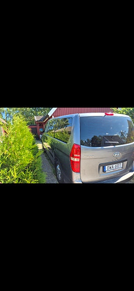 Hyundai H-1 8 of 10