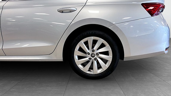 Skoda Octavia 6 of 13
