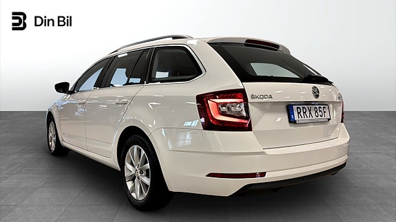 Skoda Octavia 3 of 12
