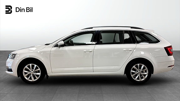 Skoda Octavia 2 of 12