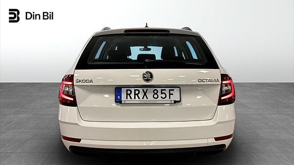 Skoda Octavia 5 of 12
