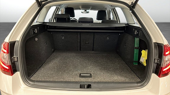 Skoda Octavia 12 of 12