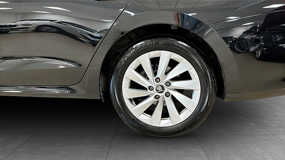 Skoda Octavia 6 of 12