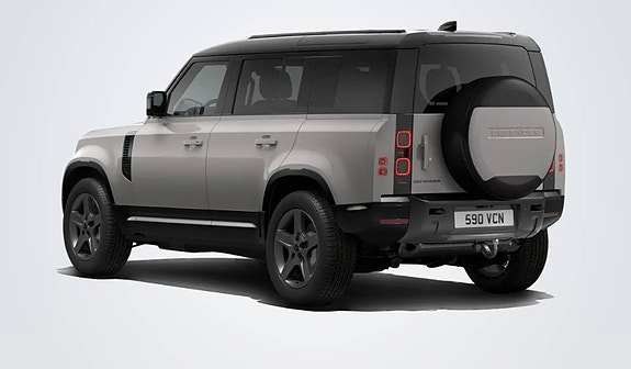Land Rover Defender 110 2 of 7
