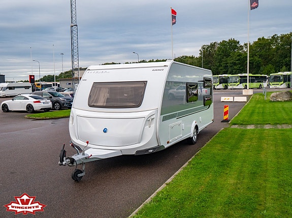 Knaus Südwind 580 *Barnkammare 17 of 18