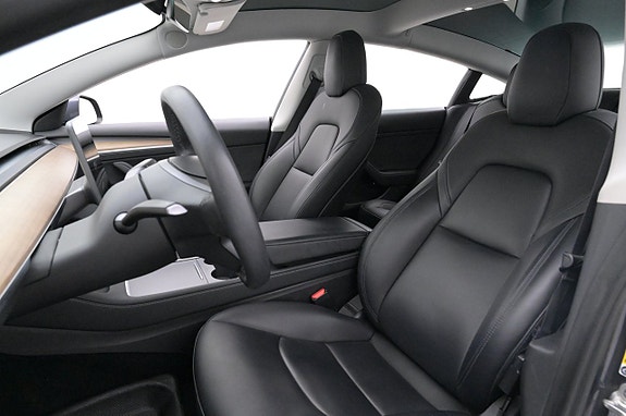 Tesla Model 3 9 of 27