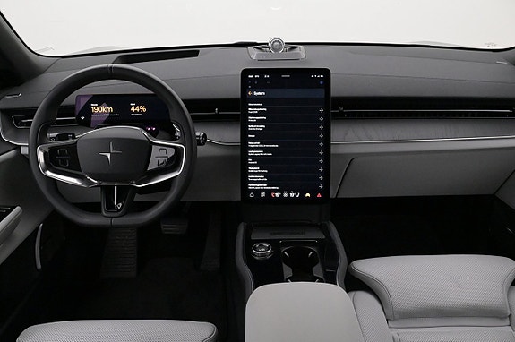 Polestar 3 6 of 27