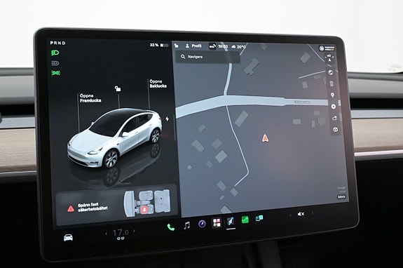 Tesla Model Y 19 of 27