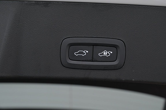 Volvo XC40 24 of 27