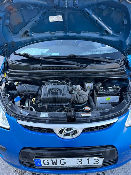 Hyundai i10 8 of 10