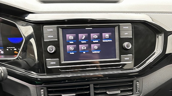 Volkswagen T-Cross 9 of 12
