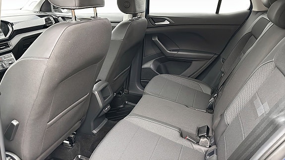 Volkswagen T-Cross 11 of 12